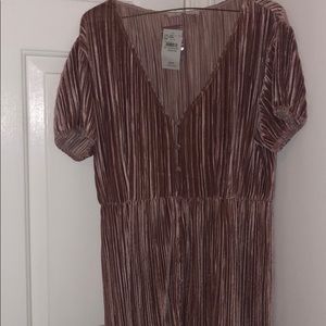 Buckle velvet maxi dress// brand new with tags